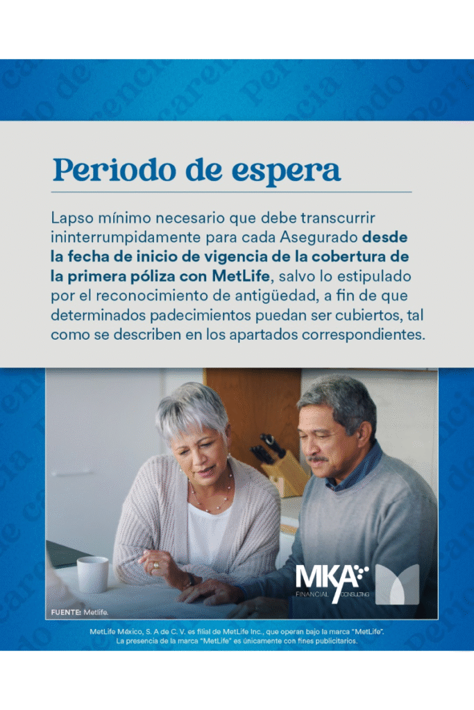 Persona revisando contrato con un asesor